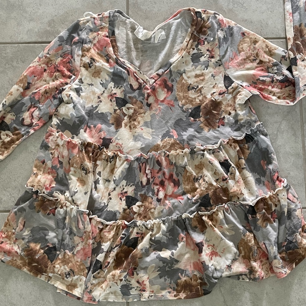 Floral V-Neck Ruffle Women's Top